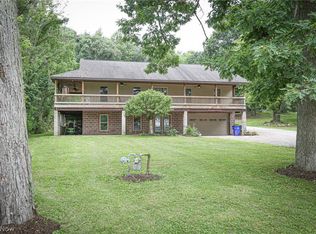 635 Mishler Rd, Mogadore, OH 44260