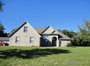 4039 Saxony Ln, Millstadt, IL 62260