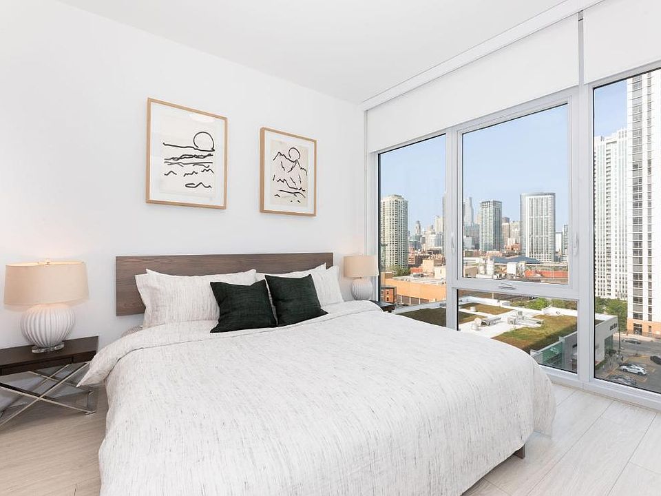 1st image of 356 N Halsted St #2109