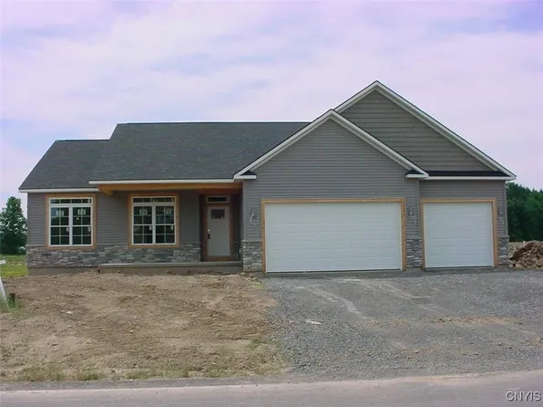 (undisclosed Address), Lysander, NY 13027