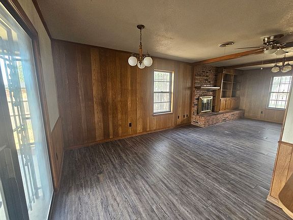 2nd image of 5801 Pavillard Dr