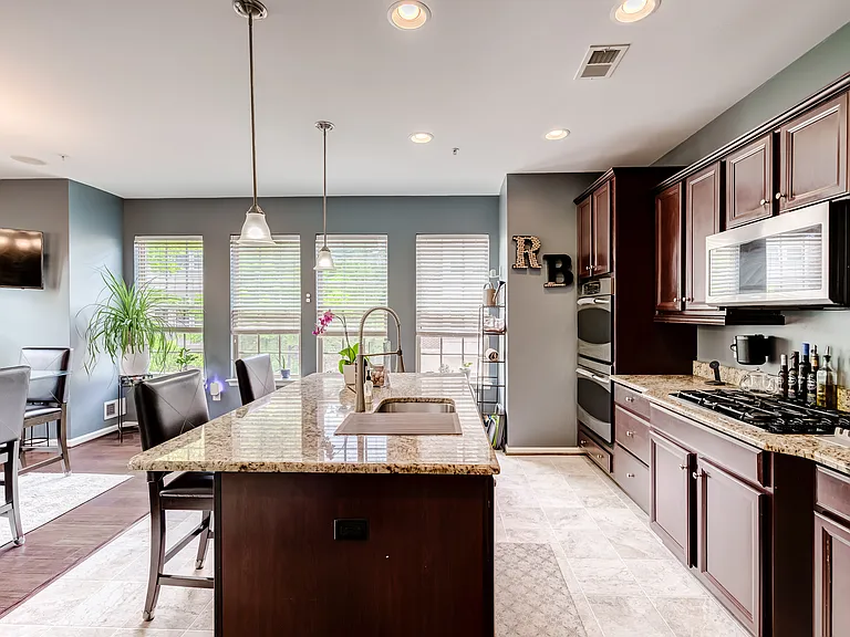 510 Overlook Park Dr #32 — Photo 7