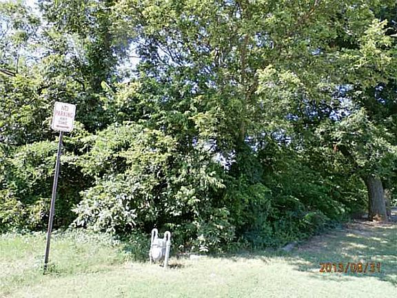 2nd image of S Of 2121 N Hood Lot 31 #&-32