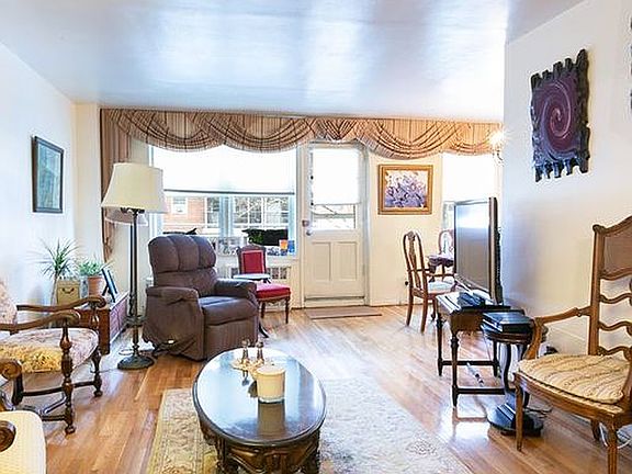 3rd image of 66-10 Thornton Pl #3L