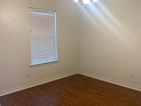 5th image of 307 Mockingbird Ln #A & B