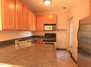 3224 W Berteau Ave #2, Chicago, IL 60618