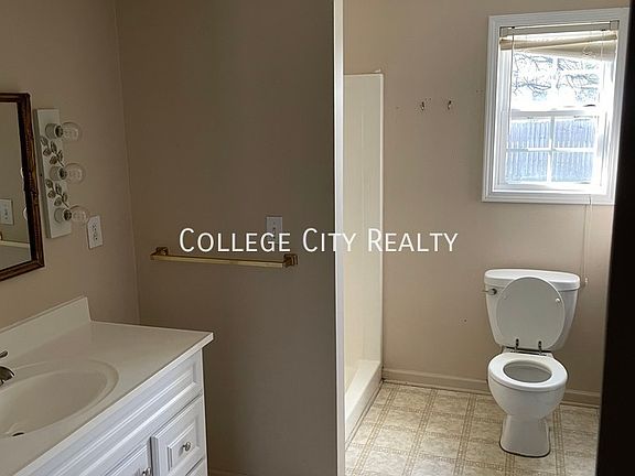 2nd image of 20 Arlington Dr