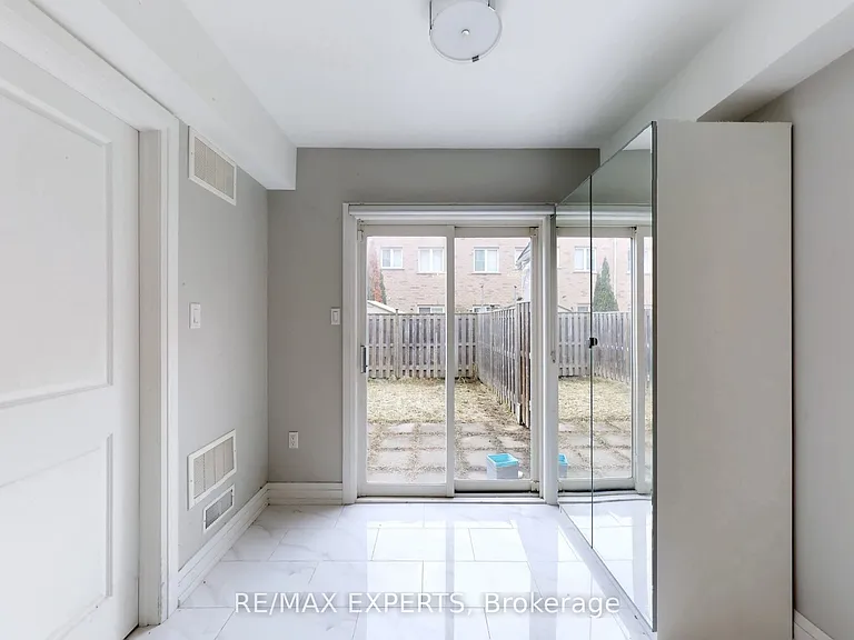 7035 Rexwood Rd #178 — Photo 37