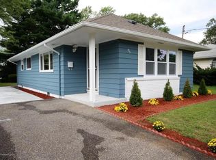 95 Parisian Dr, Toms River, NJ 08753