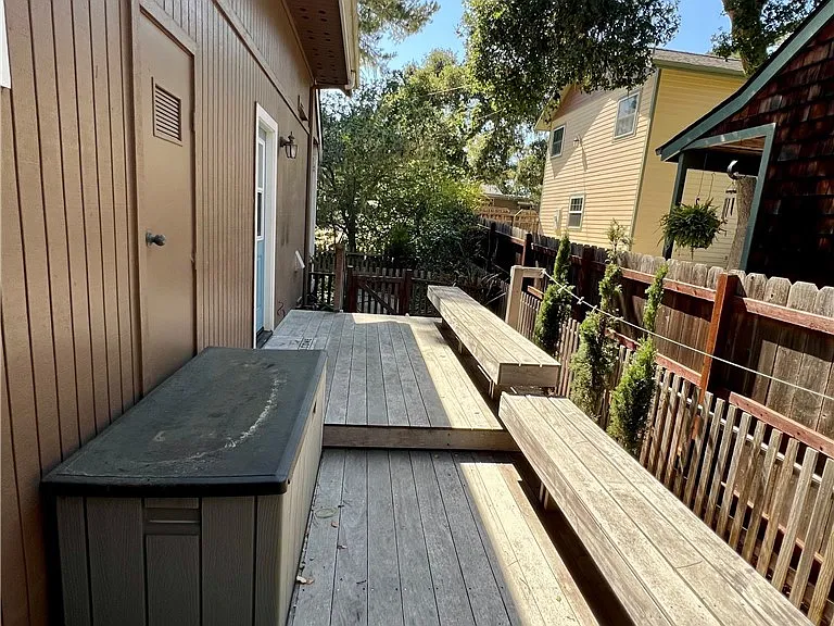 1530 Emerson Rd — Photo 45