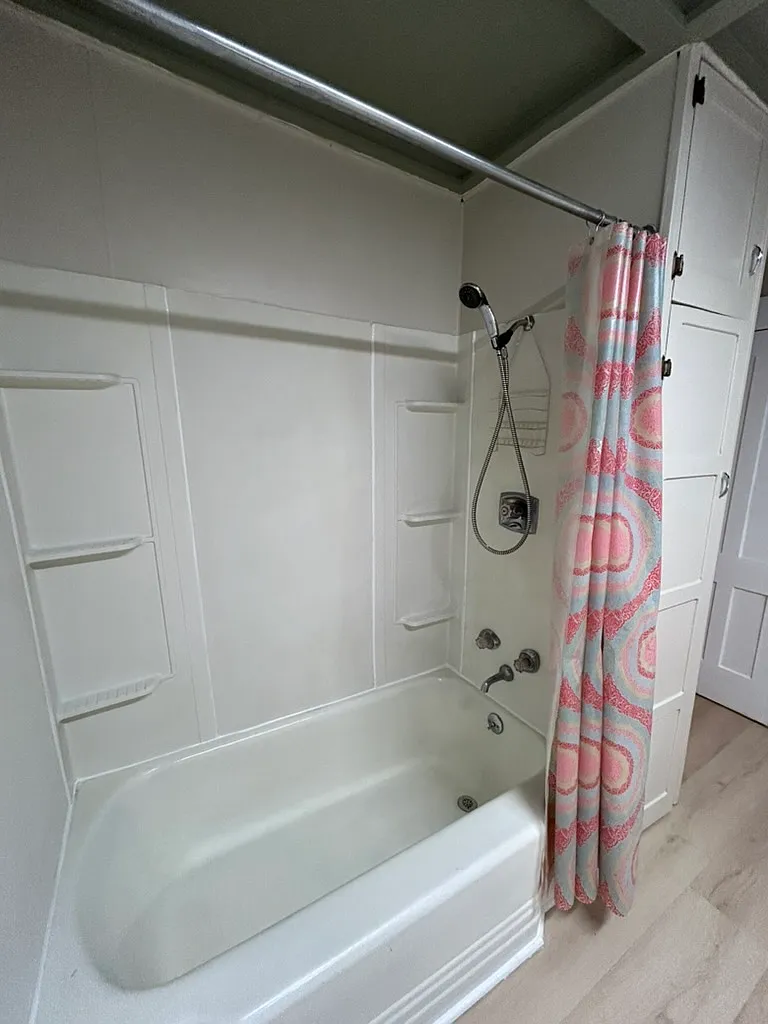 1 bed, $900 — Photo 4