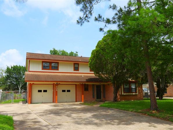 204 Banyan St