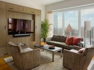 140 Clarendon St, Boston, MA 02116