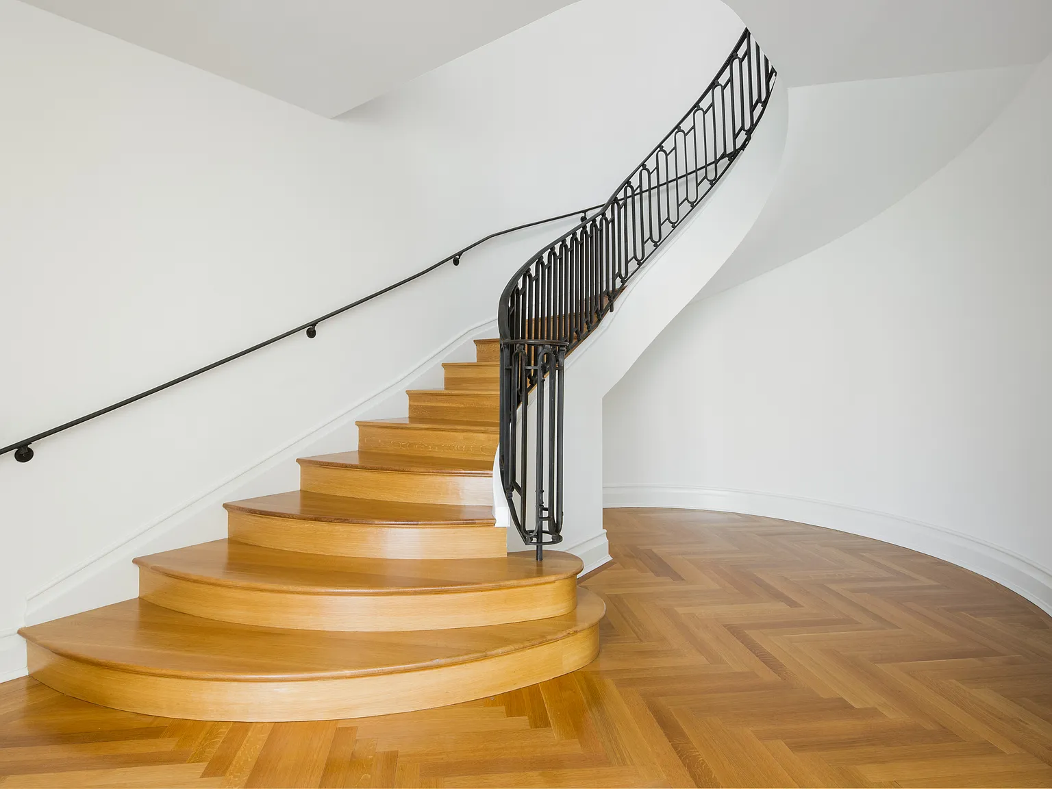 15 Central Park West — Photo 3