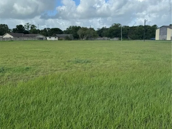 0 Village Rd, Pt Lavaca, TX 77979