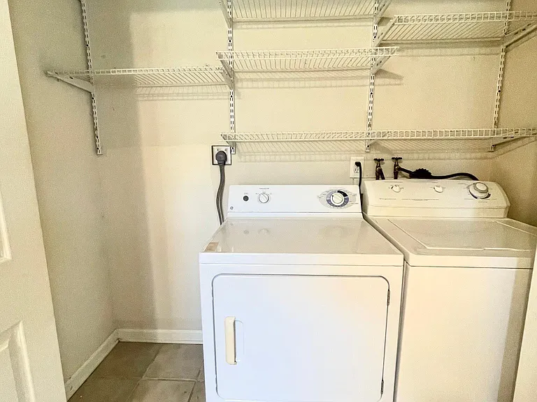 6416 Orleans Ave — Photo 13