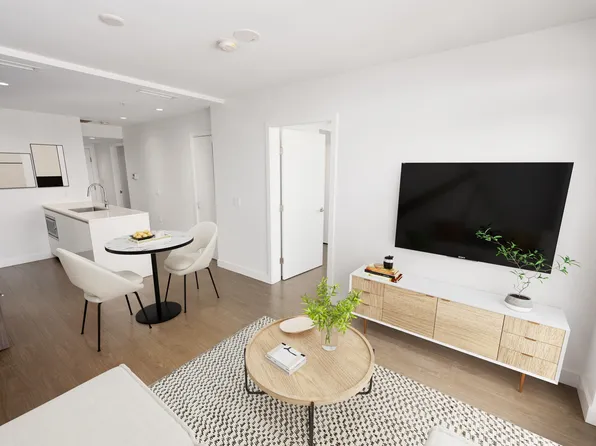 8133 Cook Rd #829, Richmond, BC V6Y 1T9