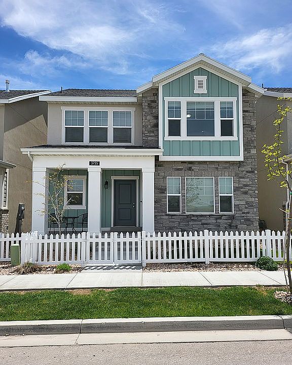 1st image of 3755 W Drexler Dr