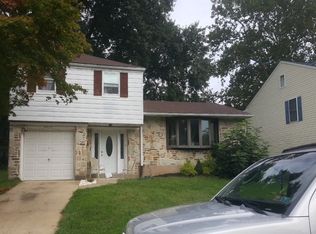 9717 Chapel Rd, Philadelphia, PA 19115