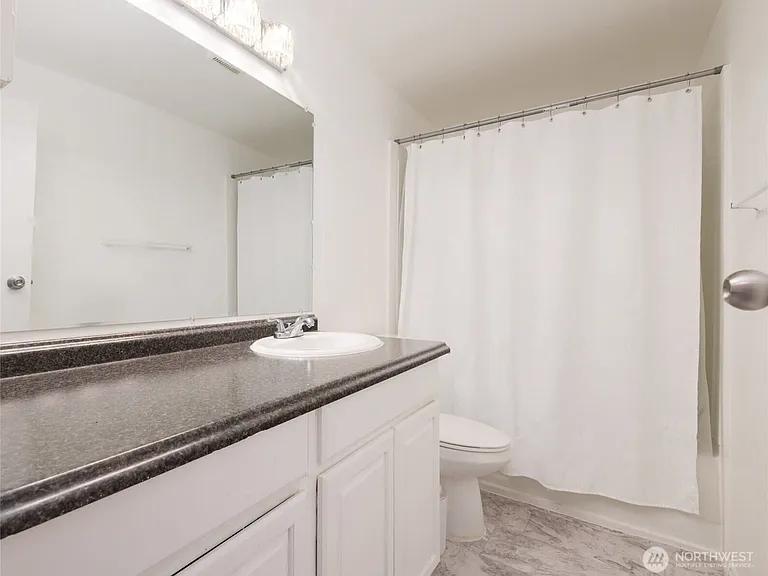 12638 SE 210th Ct — Photo 8