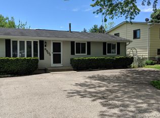 8505 Shady Ln, Wonder Lake, IL 60097