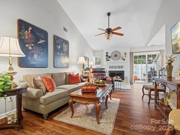 2717 New Hamlin Way, Charlotte, NC 28210