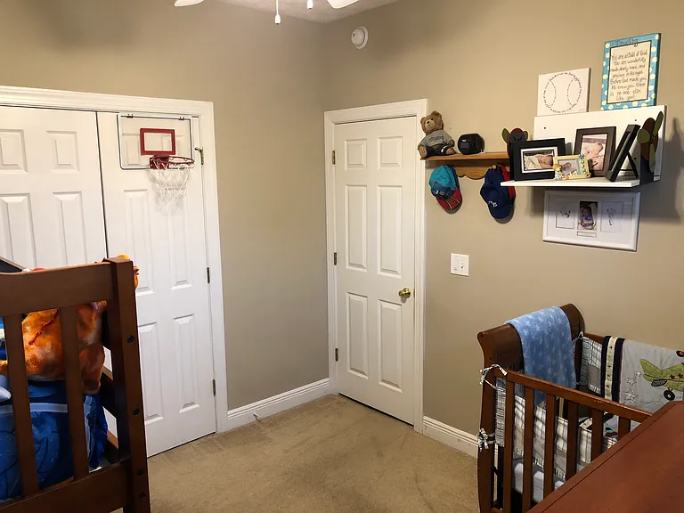 215 Live Oaks Cir — Photo 35