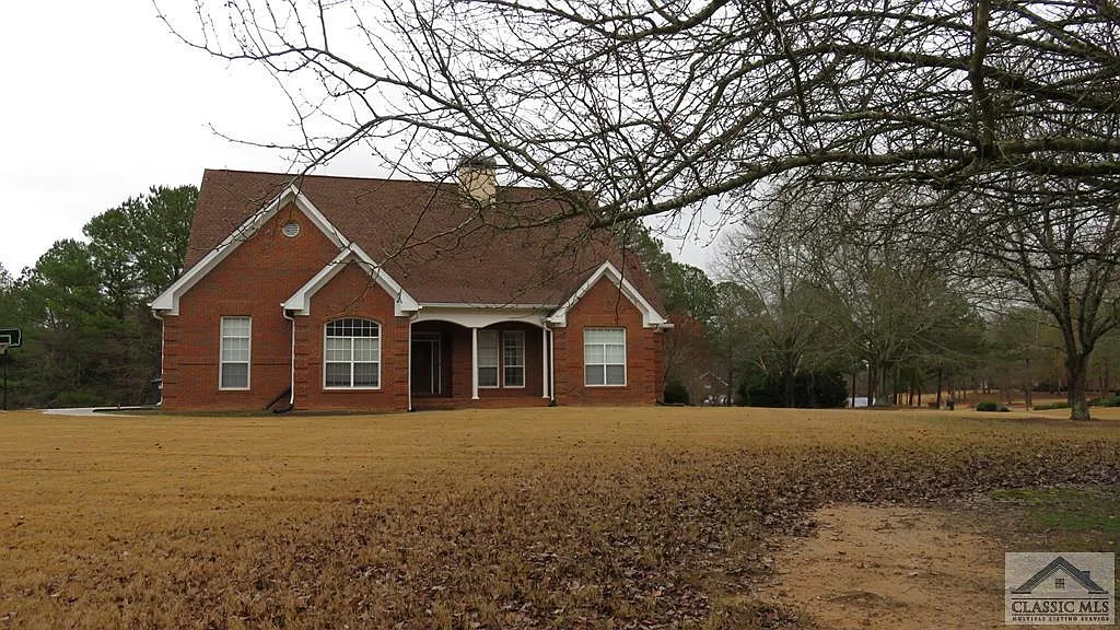 100 Whipporwill Dr photo 1