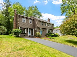 6 Redwood St, Townsend, MA 01469
