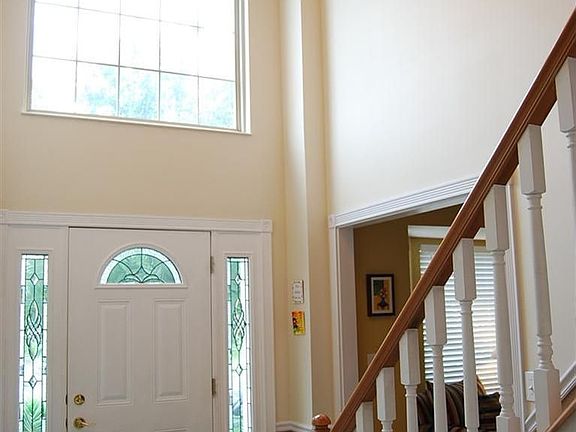 3rd image of 7913 Yellowwood Dr