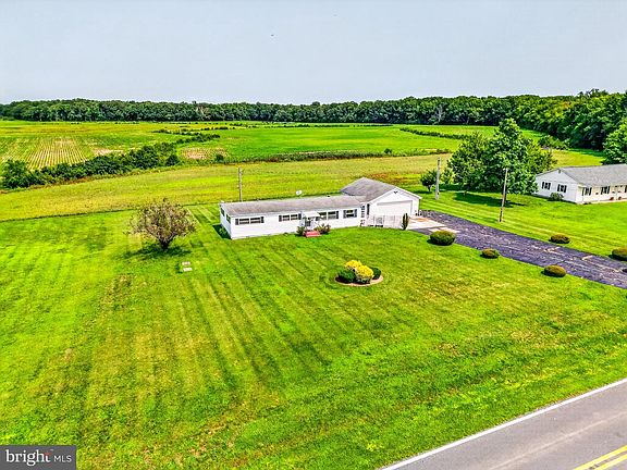 4th image of 1719 Millington Rd