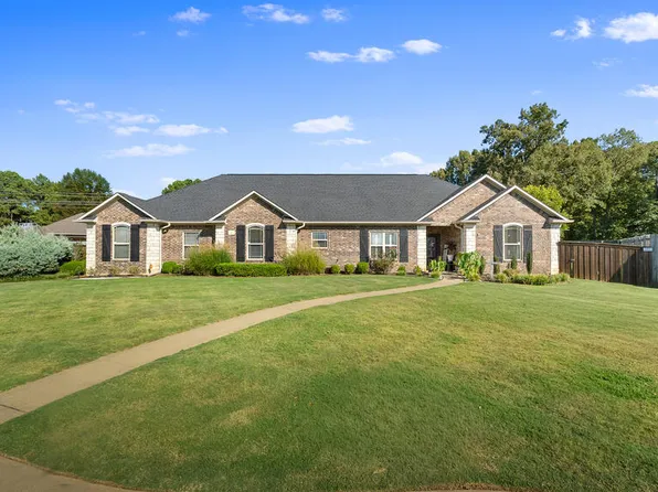 24 Lone Star Pkwy, Texarkana, TX 75503