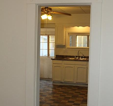 4th image of 133 Broadway St