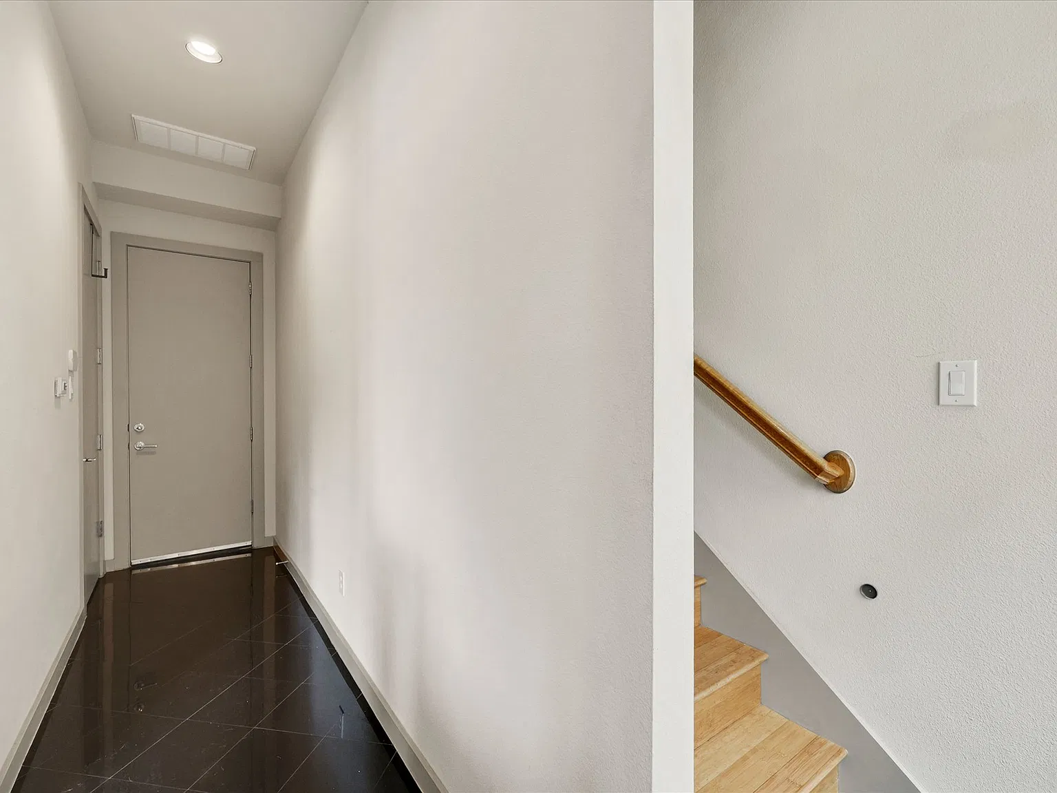 2 bed, 2.5 bath, 1799 sqft, $2,850 — Photo 4