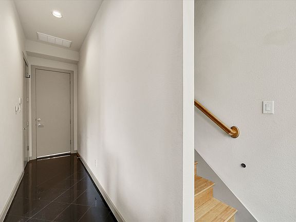 4th image of 745 Cannen John Ln