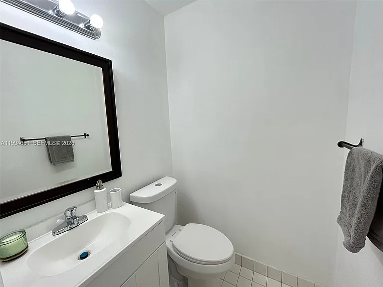 6255 Kendale Lakes Cir #225 — Photo 19