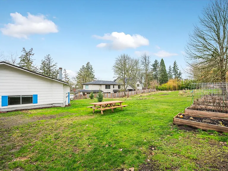 6935 SW Taylors Ferry Rd — Photo 40