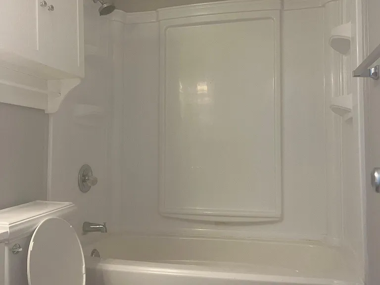 710 E Avenue G #5 — Photo 18