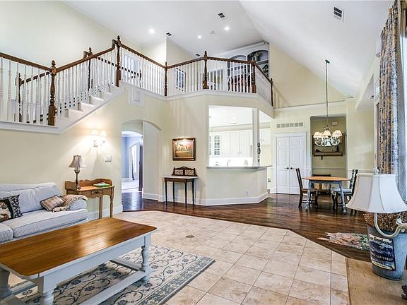 5th image of 3501 Ash Cir