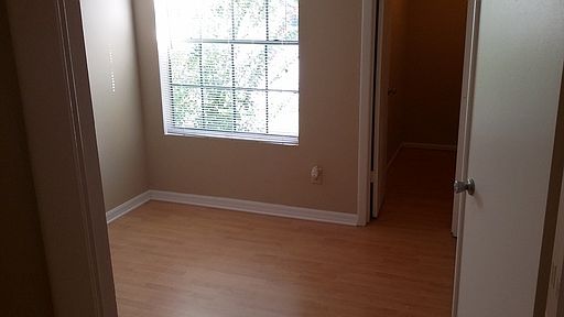 4th image of 199 Afton Sq Unit 202