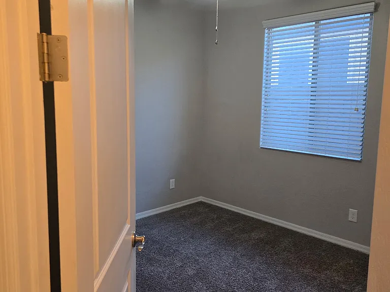 4343 W Kirkland Ave — Photo 10