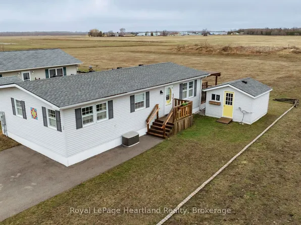 52 Algonquin Ln, Ashfield Colborne Wawanosh, ON N7A 3Y2