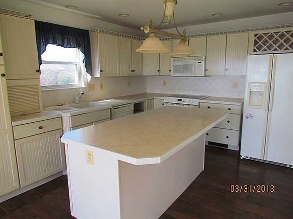3rd image of 58 Ingram Bay Dr