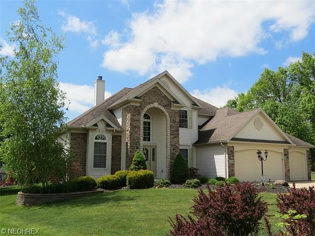 1st image of 2320 Oakleaf Ct