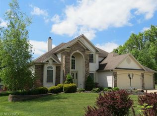 2320 Oakleaf Ct, Streetsboro, OH 44241