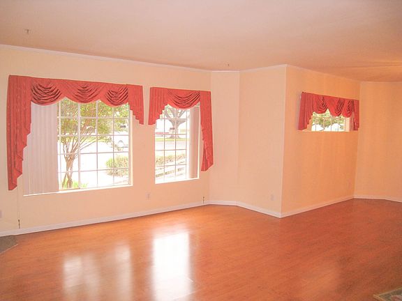 2nd image of 468 W Huntington Dr Unit 8