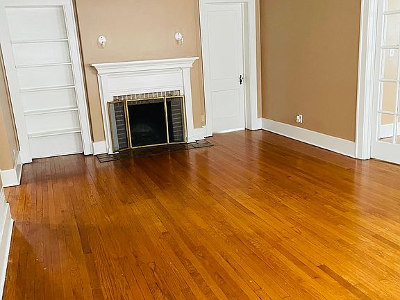 Hardwood floors throughout excluding kitchen and bathroom