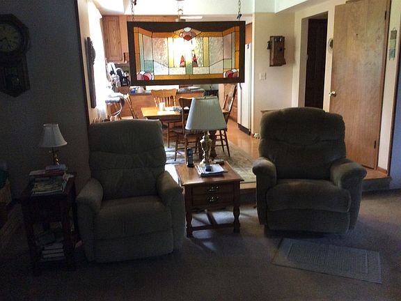 3rd image of 6596 Chatsworth Dr