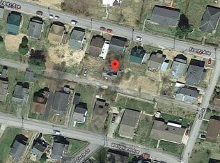 Frantz Ave, Mullens, WV 25882