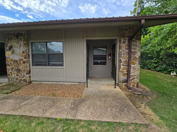 330 S 17th St #21, Batesville, AR 72501